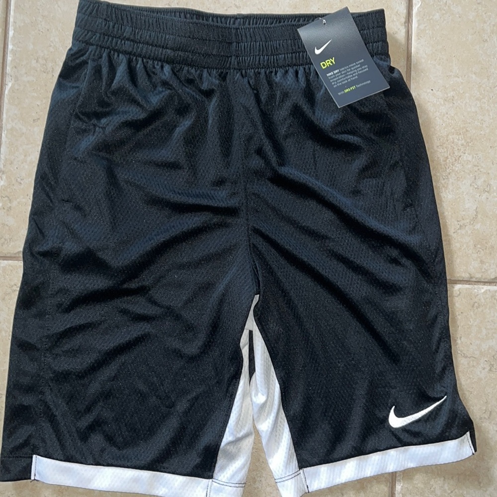 Nike Shorts NWT